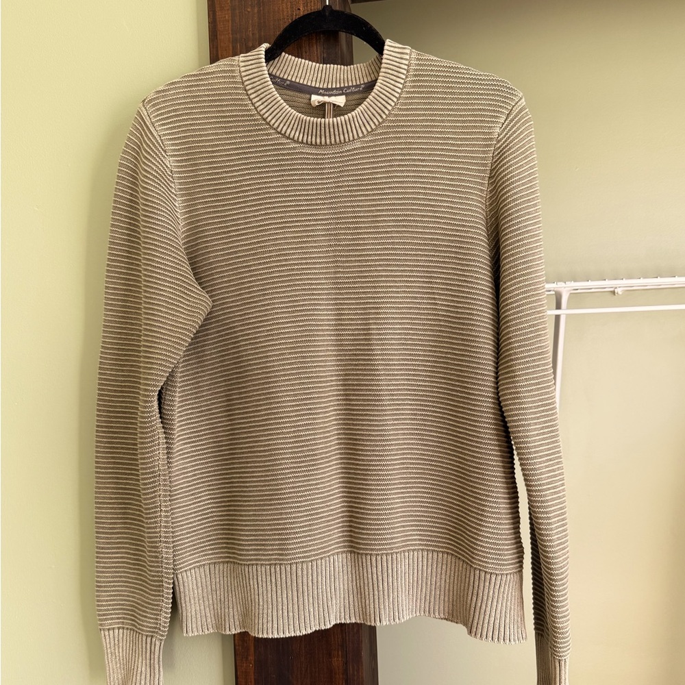 Kuhl Women's Green Crew Neck Sweater